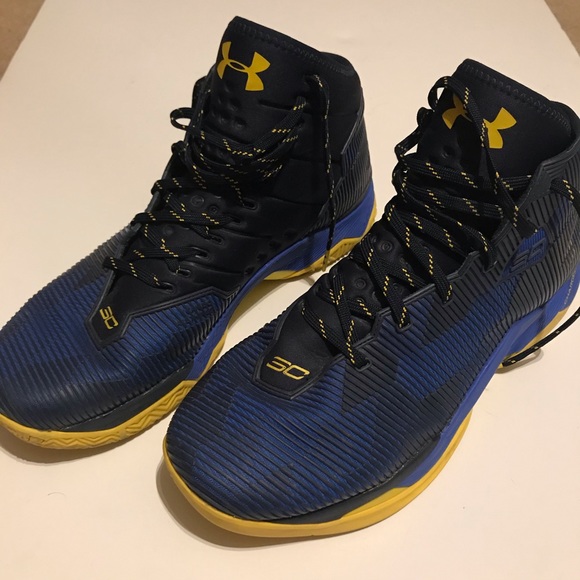 Steph curry shoes size 2.5 Clearance